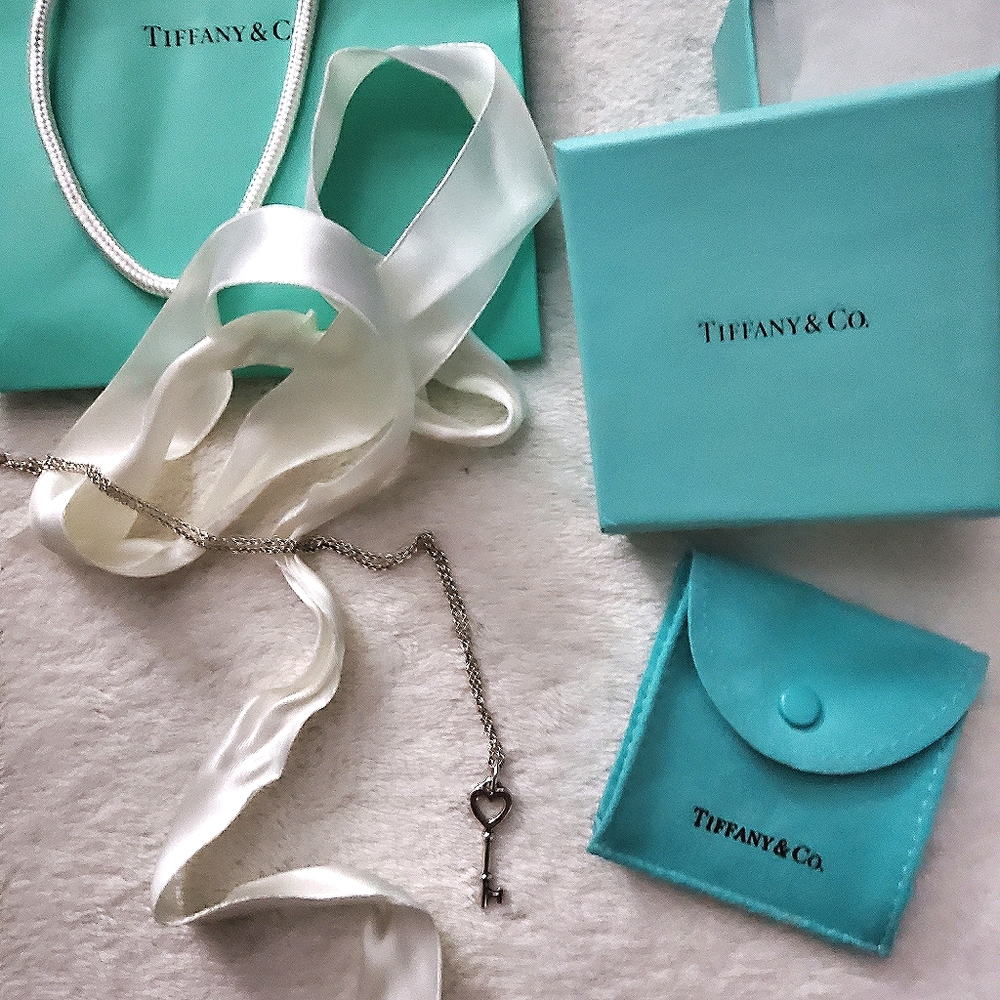 Authentic Tiffany & Co. Keyheart Pendant & chain